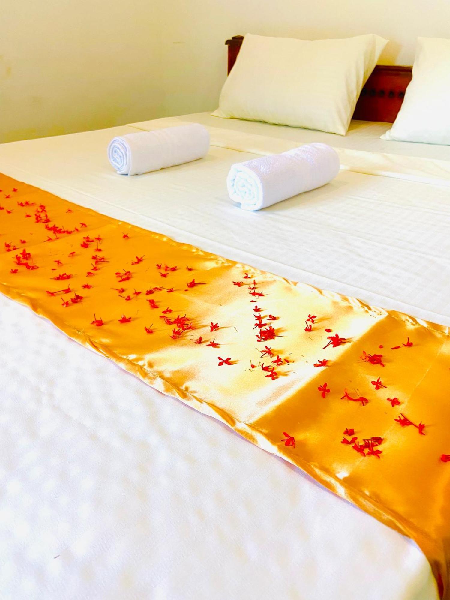 Marina Way Hotel Аругам Экстерьер фото